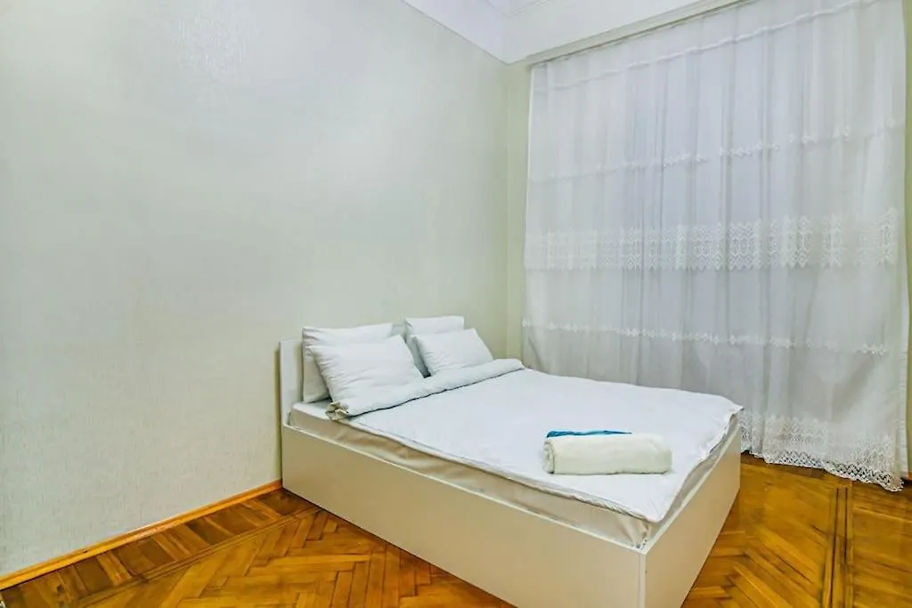 Fsincan House Centre 3 Room Baku